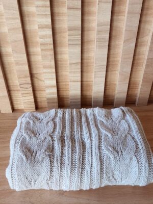 Manta tejida Gris 1,80 x 0,90 cm aprox.