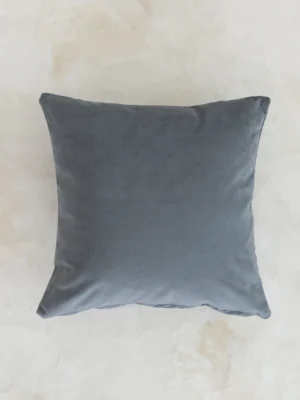 Almohadon de pana gris