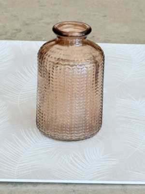 Florero de vidrio tipo botella caramelo