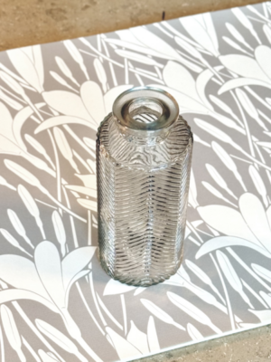 Florero/ difusor lineas oblicuas gris